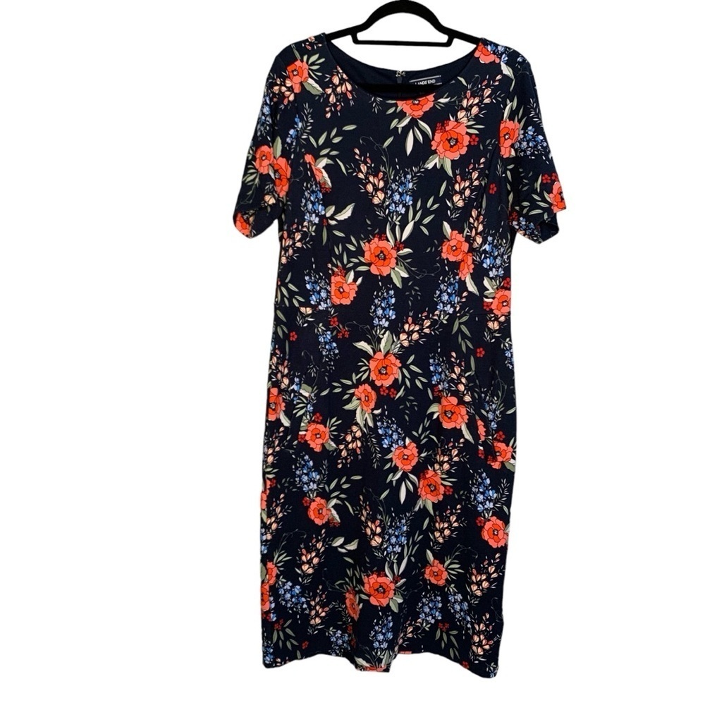 Lands’‎ End navy knit floral shirt sleeve dress. Size 14T